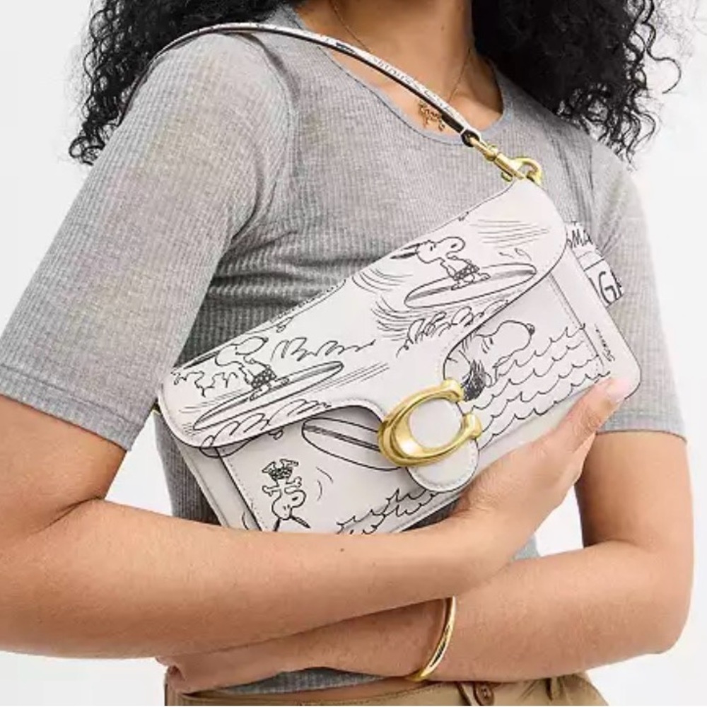 BNWT Coach x Peanuts Tabby Shoulder Bag 26 - Picture 14 of 16